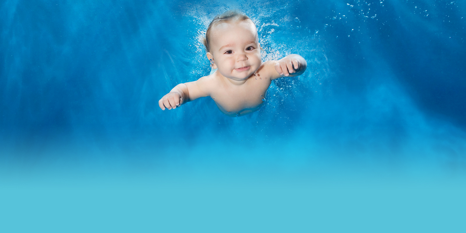 infant swim lessons at 6 months