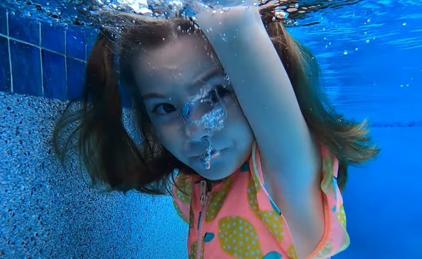 how to teach your child to hold their breath underwater